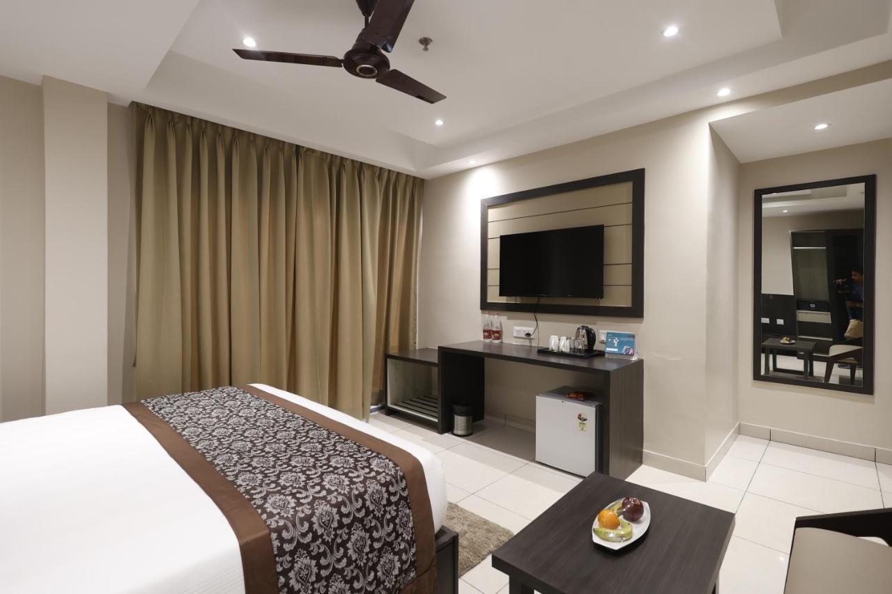 Pride Biznotel Canopus, Digha Дигха Экстерьер фото