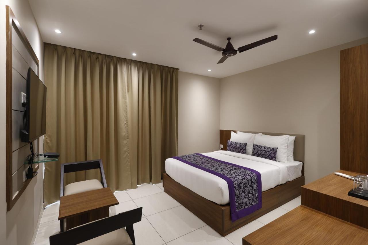 Pride Biznotel Canopus, Digha Дигха Экстерьер фото